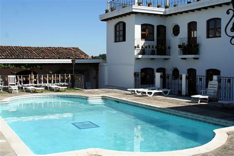 655 Santo Tomas Hotels from P3,655 .